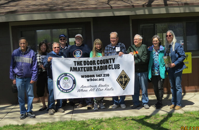 picture of DCARC members at 1st annual picnic