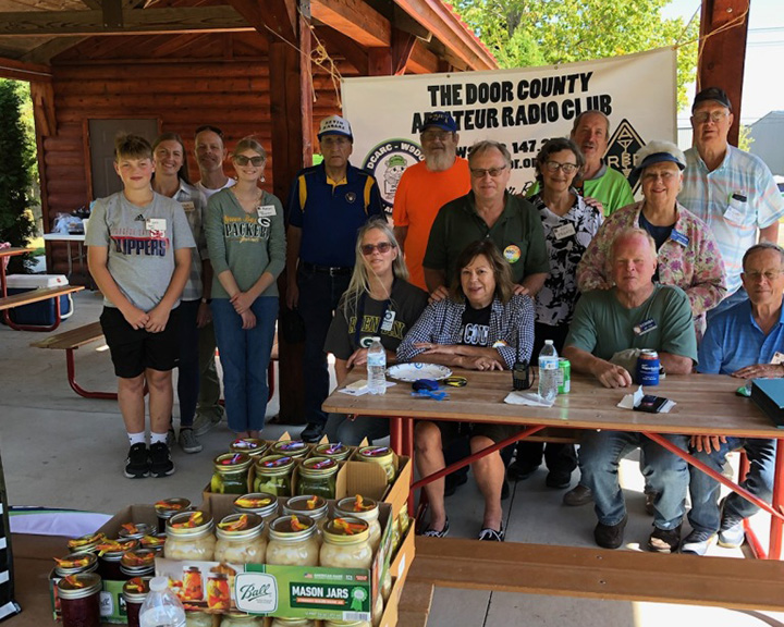 group photo from Friendsgiving Picnic 9/27/25